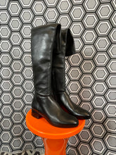 Charger l&#39;image dans la galerie, Cuissardes Alaïa pointure 36

