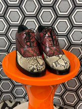 Charger l'image dans la galerie, Sublimes Chaussures en python Miu Miu pointure 36
