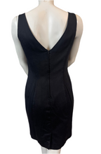 Charger l'image dans la galerie, Robe noire Christian Dior taille 36
