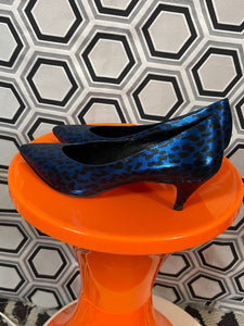 Escarpins bleu merallisé léopard pointure 37,5 italienne.