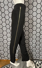 Charger l'image dans la galerie, Superbe pantalon Céline neuf avec étiquette taille 36

