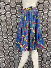Charger l'image dans la galerie, Superbe jupe asymétrique Yves Saint Laurent rive gauche 1991 taille 38
