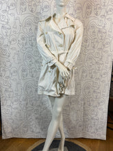 Charger l'image dans la galerie, Trench DKNY taille 42
