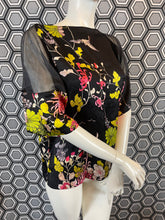 Charger l&#39;image dans la galerie, Haut Jean Paul Gaultier taille 38
