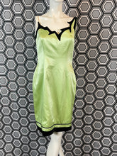 Charger l'image dans la galerie, Superbe et rare robe Thierry  Mugler taille 40
