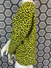 Charger l'image dans la galerie, Superbe blouse léopard Yves Saint Laurent rive gauche taille 42
