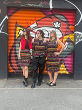 Charger l&#39;image dans la galerie, Robe en velours Moschino taille 42
