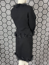 Charger l'image dans la galerie, Tailleur Moschino Cheap and chic taille 38
