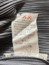 Charger l&#39;image dans la galerie, Veste gris foncé Pleats Please Issey Miyake
