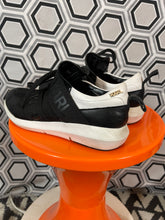 Charger l&#39;image dans la galerie, Sneakers Karl Lagerfeld pointure 37
