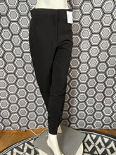 Charger l'image dans la galerie, Superbe pantalon Céline neuf avec étiquette taille 36
