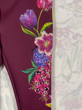 Charger l&#39;image dans la galerie, Incroyable pantalon strass Gai Mattiolo taille 38
