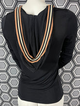 Charger l&#39;image dans la galerie, Haut à capuche Jean Paul Gaultier taille 36
