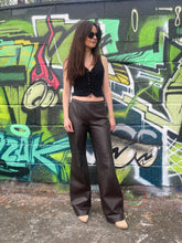 Charger l&#39;image dans la galerie, Pantalon en cuir Mugler taille 36
