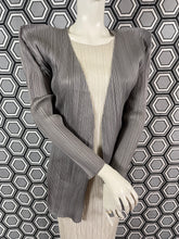 Charger l&#39;image dans la galerie, Veste Pleats Please Issey Miyake
