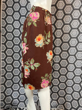 Charger l&#39;image dans la galerie, Jupe à fleurs Ungaro taille 38
