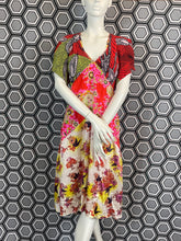 Charger l'image dans la galerie, Superbe robe Christian Lacroix taille 38
