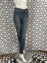 Charger l&#39;image dans la galerie, Jeans bleu Gucci taille 34
