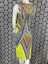 Charger l&#39;image dans la galerie, Incroyable robe Gai Mattiolo taille 38
