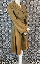 Charger l'image dans la galerie, Trench Dries Van Noten taille 36
