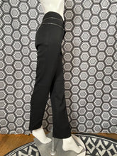 Charger l'image dans la galerie, Superbe pantalon Gucci taille 34
