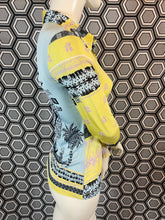 Charger l&#39;image dans la galerie, Gilet Christian Lacroix taille 40
