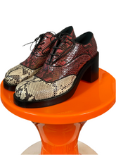 Charger l'image dans la galerie, Sublimes Chaussures en python Miu Miu pointure 36
