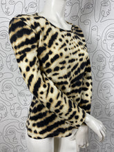 Charger l&#39;image dans la galerie, Haut Max Mara taille 38
