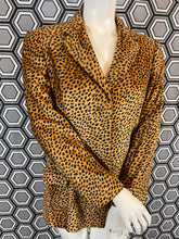 Charger l&#39;image dans la galerie, Blazer Léopard Versace taille 40

