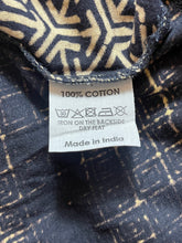 Charger l&#39;image dans la galerie, Top Dries Van Noten taille 36
