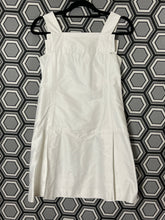 Charger l&#39;image dans la galerie, Robe blanche Courrèges taille 36

