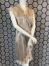 Charger l'image dans la galerie, Robe Queenie en soie taille 40
