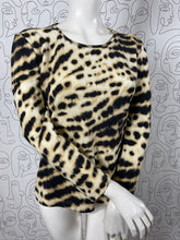 Charger l&#39;image dans la galerie, Haut Max Mara taille 38
