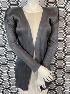 Veste gris foncé Pleats Please Issey Miyake