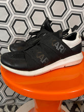 Charger l&#39;image dans la galerie, Sneakers Karl Lagerfeld pointure 37
