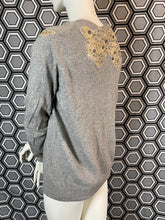 Charger l&#39;image dans la galerie, Cardigan Manoush brodé taille 40
