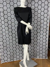 Charger l'image dans la galerie, Robe noire Courrèges taille 42
