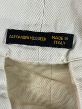 Charger l'image dans la galerie, Veste emblématique Alexander McQueen taille 40
