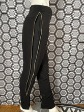 Charger l'image dans la galerie, Superbe pantalon Céline neuf avec étiquette taille 36

