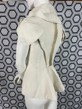 Charger l'image dans la galerie, Veste emblématique Alexander McQueen taille 40
