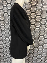 Charger l'image dans la galerie, Veste Givenchy taille 40
