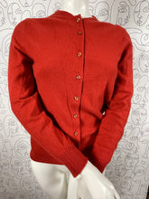 Charger l&#39;image dans la galerie, Gilet Hawico cachemire taille 38
