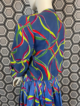 Charger l'image dans la galerie, Superbe veste rare Yves Saint Laurent rive gauche taille 38
