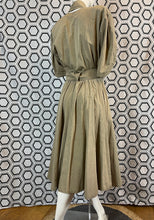 Charger l'image dans la galerie, Robe Thierry Mugler taille 38
