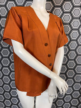 Charger l&#39;image dans la galerie, Haut Yves Saint Laurent rive gauche taille 38
