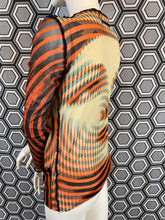 Charger l&#39;image dans la galerie, Cardigan Jean Paul Gaultier modèle Marlène Dietrich taille 38

