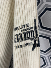 Charger l&#39;image dans la galerie, Pull Jean-Paul Gaultier taille 38
