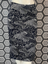 Charger l&#39;image dans la galerie, Jupe Kenzo à décors d’oiseaux taille 40
