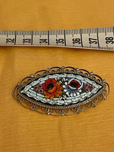 Charger l&#39;image dans la galerie, Lot de broches vintage
