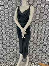 Charger l'image dans la galerie, Superbe robe noire Rick Owens taille 38
